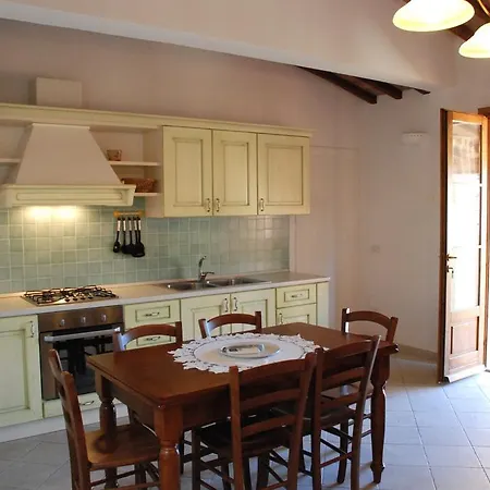 Borgo Patresi Apartment